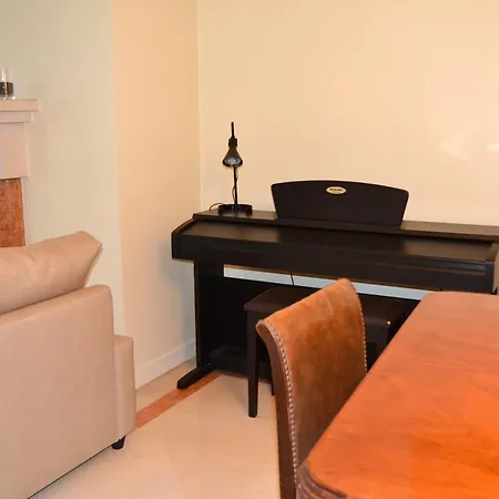 In One Flat - Pool, Parking & Nomad Apartament