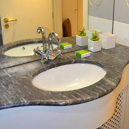 Apartamento In One Flat - Pool, Parking & Nomad *